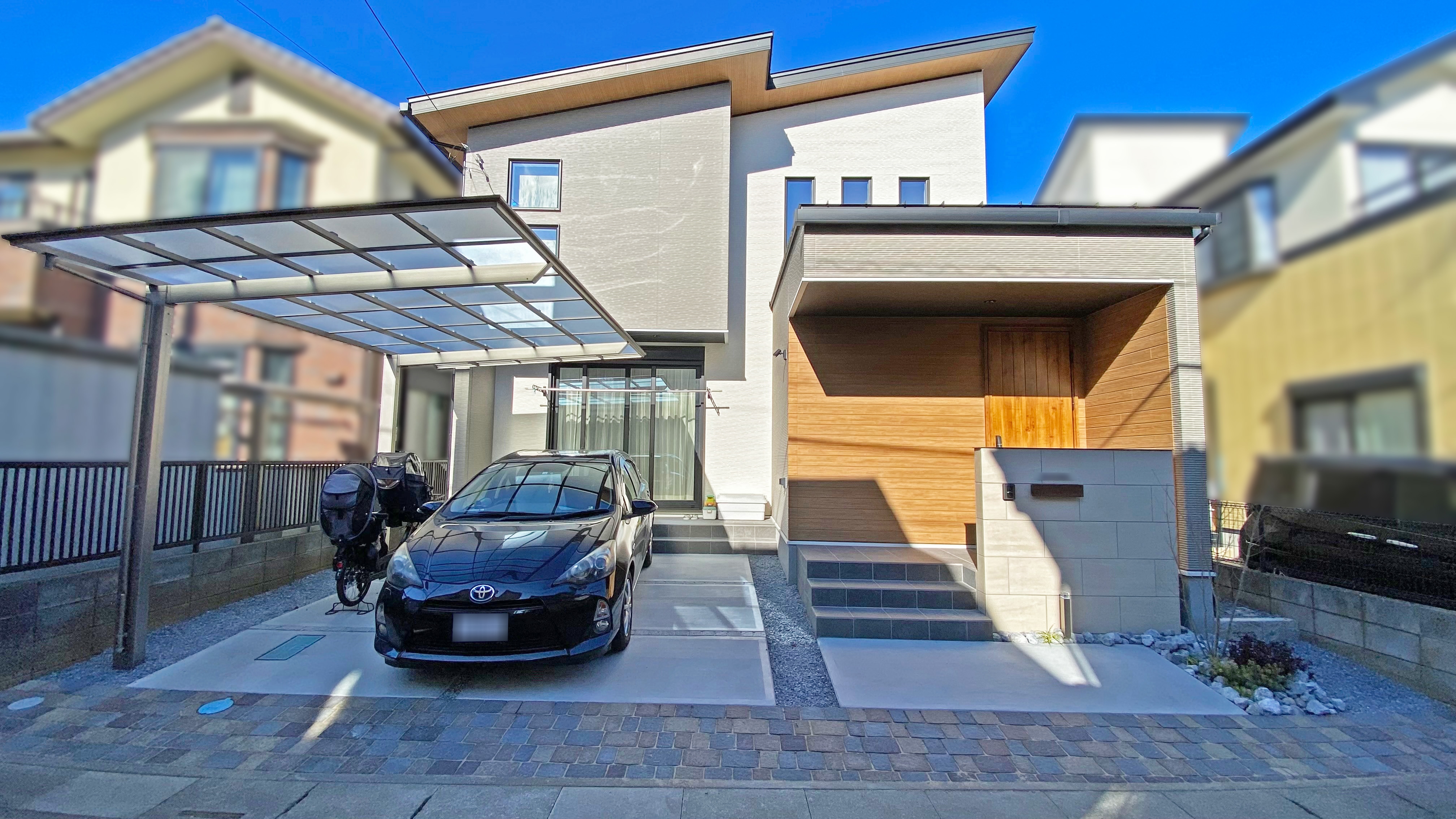 優しいトーンで家族のこれからを見据える[6]