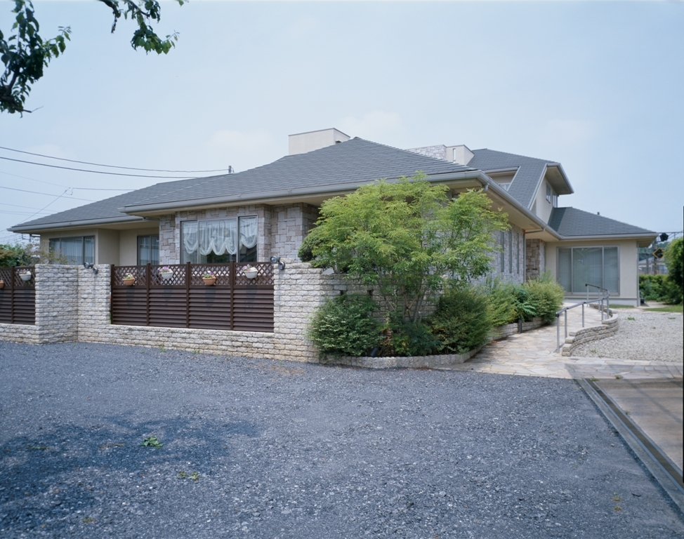 豊かな緑に癒される中庭・ファザード[4]