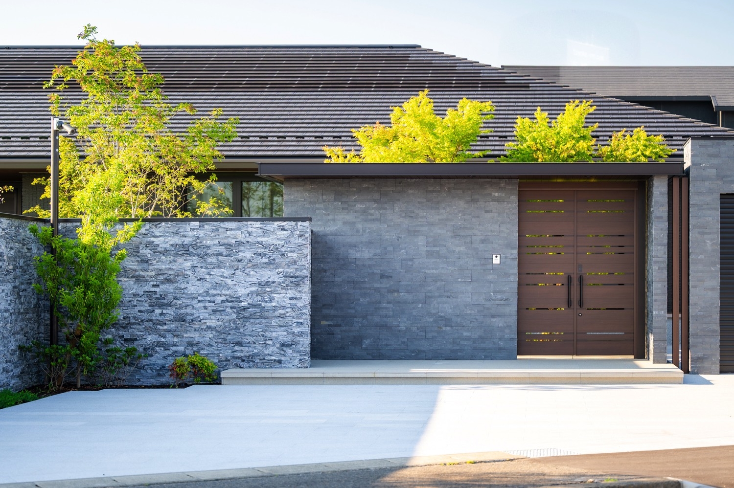 グランドアートウォールが演出する重厚感と品格[3]