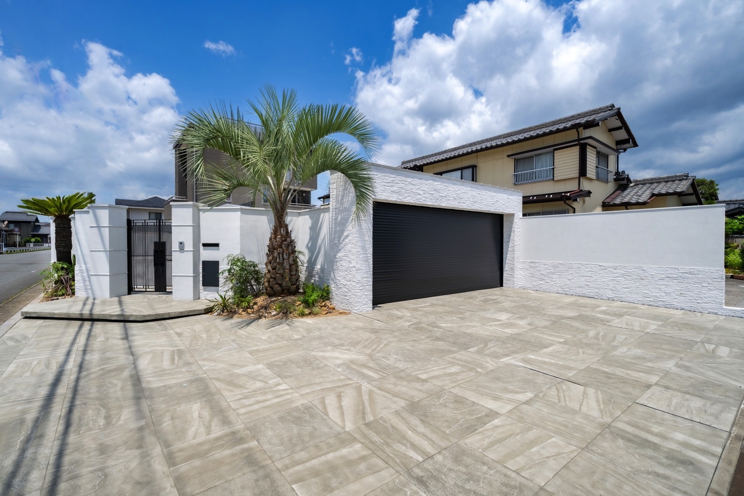 デザイン性が高い『グランドアートウォール』のシャッターゲート・塀