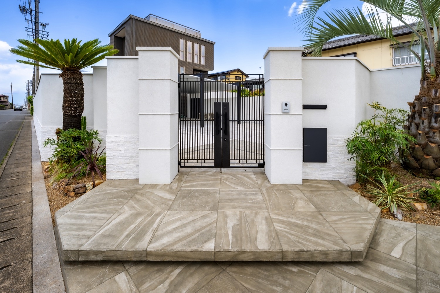 デザイン性が高い『グランドアートウォール』のシャッターゲート・塀[5]